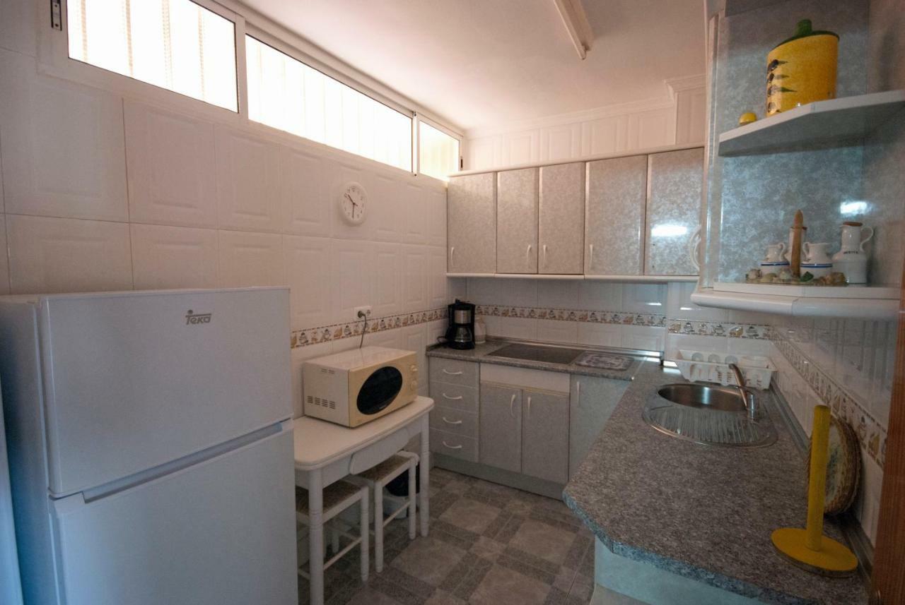 Cozy Apartment With First Line Seaview In Perfect Location, Near The Marina Benalmádena Eksteriør billede